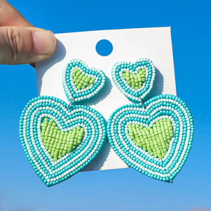 Nouvelles Boucles d'oreilles Saint-Valentin Perles d'amour Créatives Niche Tissées à la main en Kevlar Pierre Naturelle Exagérées Haut de gamme par MD HANDICRAFTS - Product Image 3