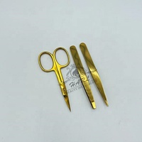 Pince à épiler inclinée en plasma doré avec étiquette personnalisée, en acier inoxydable, petite ciseaux, outil de maquillage, pour le façonnage des cils et des sourcils, emballée