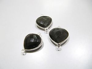 Connecteurs en forme de cœur en pierre de lune grise naturelle, facettés, à double boucle, avec serti briolette, breloques de 15 mm - Product Image 5