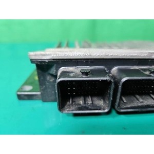 ECUs y Módulos de Computación Usados de Carnival 391014X710 - Product Image 3