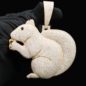 Pendentif personnalisé de luxe en alliage plaqué or, serti de diamants, style Hip Hop Royal Prime pour homme, idéal pour un cadeau de fête - Product Image 3