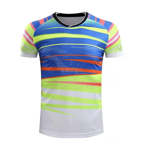 Uniforme de Tenis de Estilo Moderno en Material Elástico y Duradero, Apto para Clubes, Equipos y Deportes al Aire Libre - Product Image 5