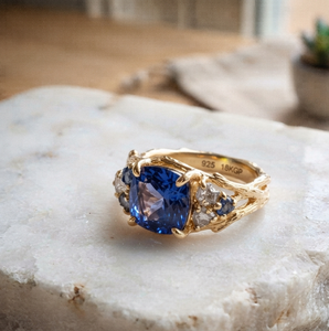 Bague vintage en argent 925 avec saphir bleu et diamants, plaquée or 18 carats, sertie de pierres précieuses, pour femme, bijou d'anniversaire - Product Image 1