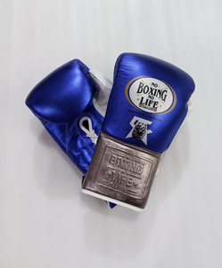 ถุงมือฝึกซ้อมมวย Boxing Life สีน้ำเงินเมทัลลิกเงิน หนังแท้ ปรับสายรัดข้อมือได้ สำหรับผู้ใหญ่ อุปกรณ์มวย ระบายอากาศได้ดี - Product Image 4