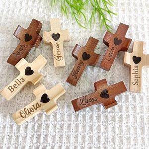 Cruz de Madera de Estilo Tradicional Hecha a Mano, Símbolo de Fe en Madera Natural, Artículo de Regalo Espiritual para Uso Diario - Product Image 6