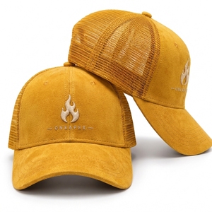 Casquette de baseball pour homme jaune moutarde, style trucker, avec logo One Apex brodé, en coton, dos en maille, réglable, style streetwear décontracté - Product Image 1