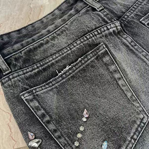 Shorts en jean 100 % coton, personnalisés, vintage, délavés, gaufrés, coupe ample et épaisse, style baggy, pour hommes - Product Image 3