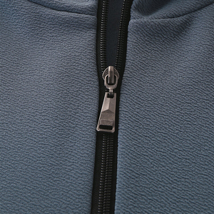 Sudadera casual con capucha y media cremallera para hombre, con bloques de color y mangas raglán - Product Image 5