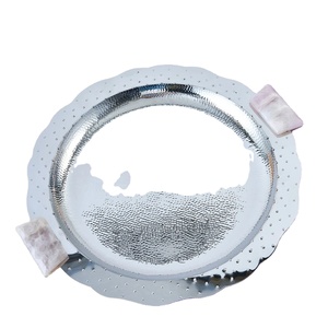 ถาดเสิร์ฟสแตนเลสสตีลสุดหรูทันสมัยเทคนิคงานฝีมือโลหะสำหรับงานแต่งงานงานปาร์ตี้ปรับแต่งสีได้ - Product Image 1