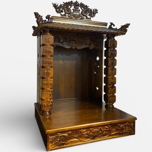 El altar dedicado a la abuela ancestral está tallado en madera de Muong. - Product Image 2