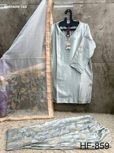 Traje de satén Malai de primera calidad con bordado en las mangas - Colección de conjuntos Salwar-Dupatta de alta calidad - Proveedor de moda femenina de la India - Product Image 4