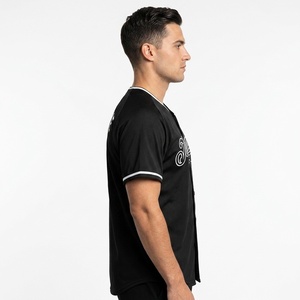 Maillot de baseball personnalisé pour hommes, manches courtes, noir, polyester, évacuation de l'humidité, nom et numéro de l'équipe imprimés, coupe régulière, toutes saisons - Product Image 4