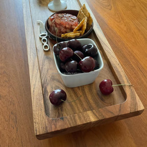 Bandeja de servicio de madera de mimbre rectangular versátil con diseño tallado, ideal para el hogar, sala de estar, bar o exhibición de vajilla - Product Image 2
