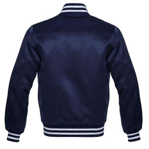 Fabricant fiable de vestes en satin, créant des vestes en satin de style universitaire avec services OEM, tissus de qualité supérieure et un look tendance - Product Image 4