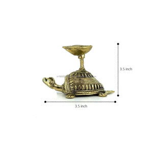 Porte-bougie tortue en laiton de 3,5 pouces, fait main, support en métal doré et verre, élégante décoration de table pour la maison, bougie en métal - Product Image 2
