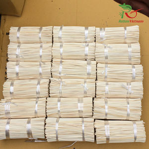 Rotin naturel pour bâtonnets de diffuseur de roseaux 3.0mm diffuseur de parfum de maison bâtonnets de roseaux parfumés OEM fabriqués au Vietnam Contact Mr.Huy - Product Image 4