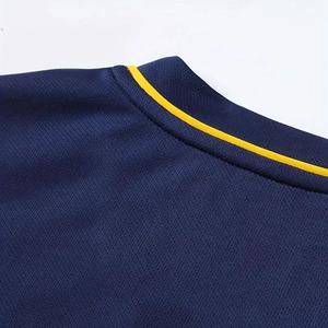 Conjunto de Camiseta de Fútbol Sublimada Azul Marino para Hombre, Manga Corta, Cuello en V, Uniforme de Fútbol con Diseño a Rayas, Absorbe la Humedad - Product Image 4