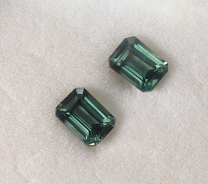 Paires d'émeraudes octogonales en tourmaline verte naturelle 7x5 mm 2,65 carats, pierres précieuses non montées pour la création de bijoux - Product Image 2