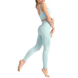Ensemble de yoga sans manches pour femmes, haut extensible et leggings, idéal pour le fitness, le yoga et les tenues de sport quotidiennes - Product Image 2