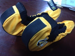 Protections pour patins fabriquées au Pakistan - Product Image 1