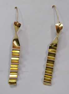 Modernos Pendientes Espirales Dorados Abstractos - Product Image 1