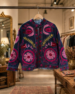 Chaqueta Sujani Acolchada de Algodón Tejido para Mujer, Bordado Floral Hecho a Mano, Boutique Premium, Ropa de Exportación Otoño/Invierno - Product Image 1