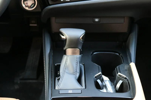 NUEVO LEXUS ES-SERIES-350 2025, 0KM, 300-399HP, 5 CILINDROS, 5 PLAZAS, TRANSMISIÓN AUTOMÁTICA - Product Image 6