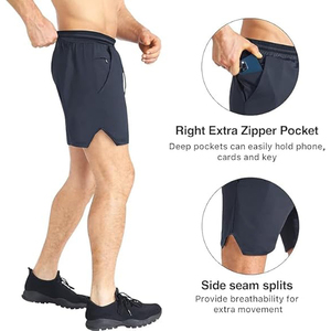 Shorts de sport en tissu doux et respirant, coupe ample, panneaux latéraux ventilés, entrejambe à soufflets pour une liberté de mouvement. - Product Image 5