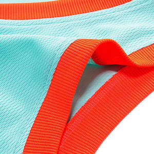 Uniforme de Baloncesto Estilo Clásico, Combinación Ligera de Camiseta y Pantalones Cortos, Ideal para Clubes, Escuelas y Equipos - Product Image 4