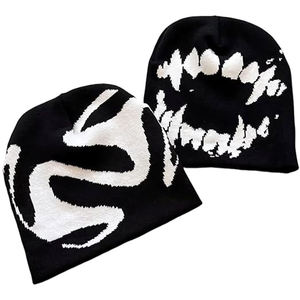 OEM 2026 Nouvelle Arrivée Bonnet Jacquard Personnalisé à Motif Lettres Noir et Blanc 100% Acrylique Unisexe Adulte Style Urbain Hiver - Product Image 1
