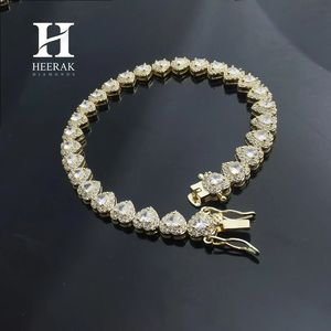 Cadena de tenis de oro macizo de 10K, 14K, 18K personalizada con diamantes en forma de corazón, diamantes creados en laboratorio con certificación IGI, joyería con halo en forma de corazón. - Product Image 2
