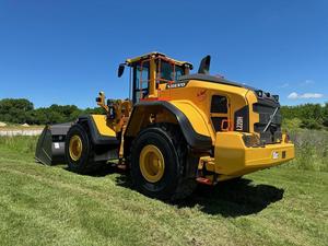 Chargeuse compacte et tracteur Volvo L220H de haute qualité avec hydraulique HYDAC et moteur haute performance - Product Image 5