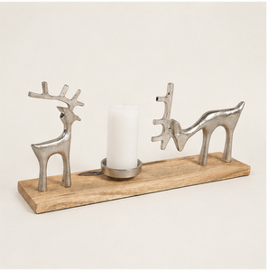 Candelabro de reno hecho a mano en aluminio plateado con base de madera de mango natural, centro de mesa navideño de lujo y festivo. - Product Image 2