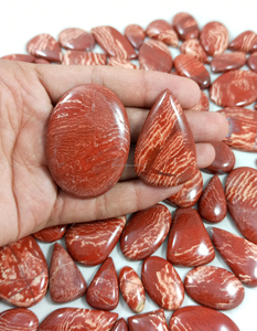 Jaspe de piel de serpiente roja natural de alta calidad, pulido, en cabujón suelto, para la fabricación de joyería artesanal. - Product Image 2