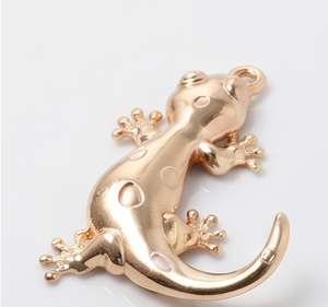 Handcrafted Lizard Design Wall <b>Hooks</b> Durable Material <b>With</b> Elegant Finished Perfect For Towels Door Hanging Display - Product Image 3