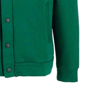 Cardigan en tricot vert à col en V avec rayures jaunes et noires sur les manches, pull classique à manches longues pour femme - Product Image 3