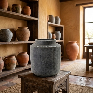 Vase cylindrique en terre cuite rustique gris foncé Cociana, pot en argile artisanal, urne décorative en céramique, vente en gros - Product Image 6