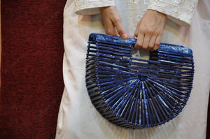 Bolso de mano de lujo indio azul de acrílico con forma de abanico, de diseñador, para fiesta de noche, boda, estuche rígido para mujer, regalo de aniversario - Product Image 5