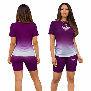Conjunto de 2 piezas para mujer: camiseta degradada y pantalones cortos de ciclista, atuendo informal de verano para fitness, conjunto a juego, chándal para mujer - Product Image 4