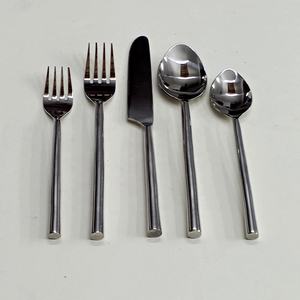 Increíble juego de cubiertos con mango de giro largo pulido de plata real de acero inoxidable - Product Image 3