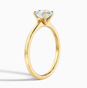 Bague en moissanite taille ronde en argent sterling 925 plaqué or jaune, bague de fiançailles solitaire classique, bijou de mariage délicat - Product Image 4