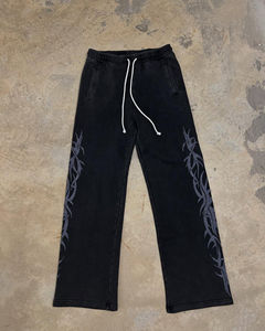 Ensemble jogging deux pièces personnalisé avec logo vieilli, sérigraphie DTG, délavé à l'acide, vintage, pantalon évasé et sweat à capuche pour homme - Product Image 3