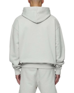 Conjuntos de chándal de lujo para hombre: Sudadera con capucha de manga larga oversize con hombros caídos y pantalones cortos holgados sin dobladillo, ideales para primavera. OEM. - Product Image 2