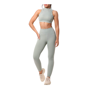 Custom Wholesale Women's Plus Size Solid 2 Pcs Yoga Set Breathable Cross <b>Back</b> Sports Bra & High Waist Sweat Wicking Fitness Wear - Product Image 4