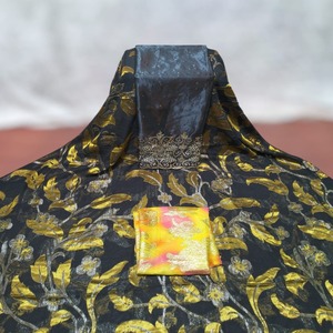 Nuevo y Lujoso Dirac Somalí Modesto con Diseño Floral en Tela de Chifón Transpirable para Eventos Especiales Somalíes - Product Image 1