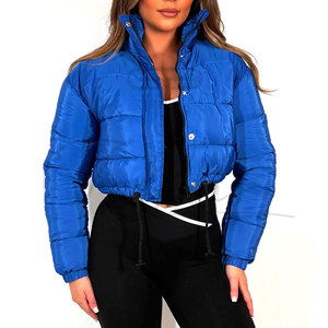 Blouson matelassé court léger et respirant pour femme, coupe ajustée, design matelassé, fermeture éclair, nouvelle collection hiver, vente en gros - Product Image 3