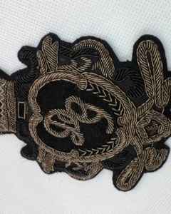 Badge de luxe DG Crown Bullion – Écusson logo brodé à la main en fil d'or Zari avec perles pour vêtements et accessoires - Product Image 2