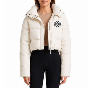 Parka Impermeable con Capucha para Mujer, Elegante y con Forro Polar Cómodo, Capucha Ajustable y Diseño Invernal de Largo Premium - Product Image 1