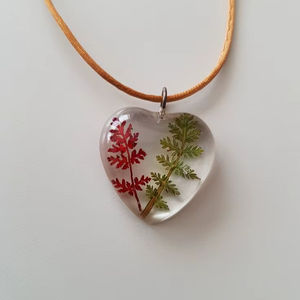 Pendentif créatif en forme de corne d'animal et de fleur séchée, breloque trèfle à quatre feuilles, fait main pour bijoux DIY - Product Image 1