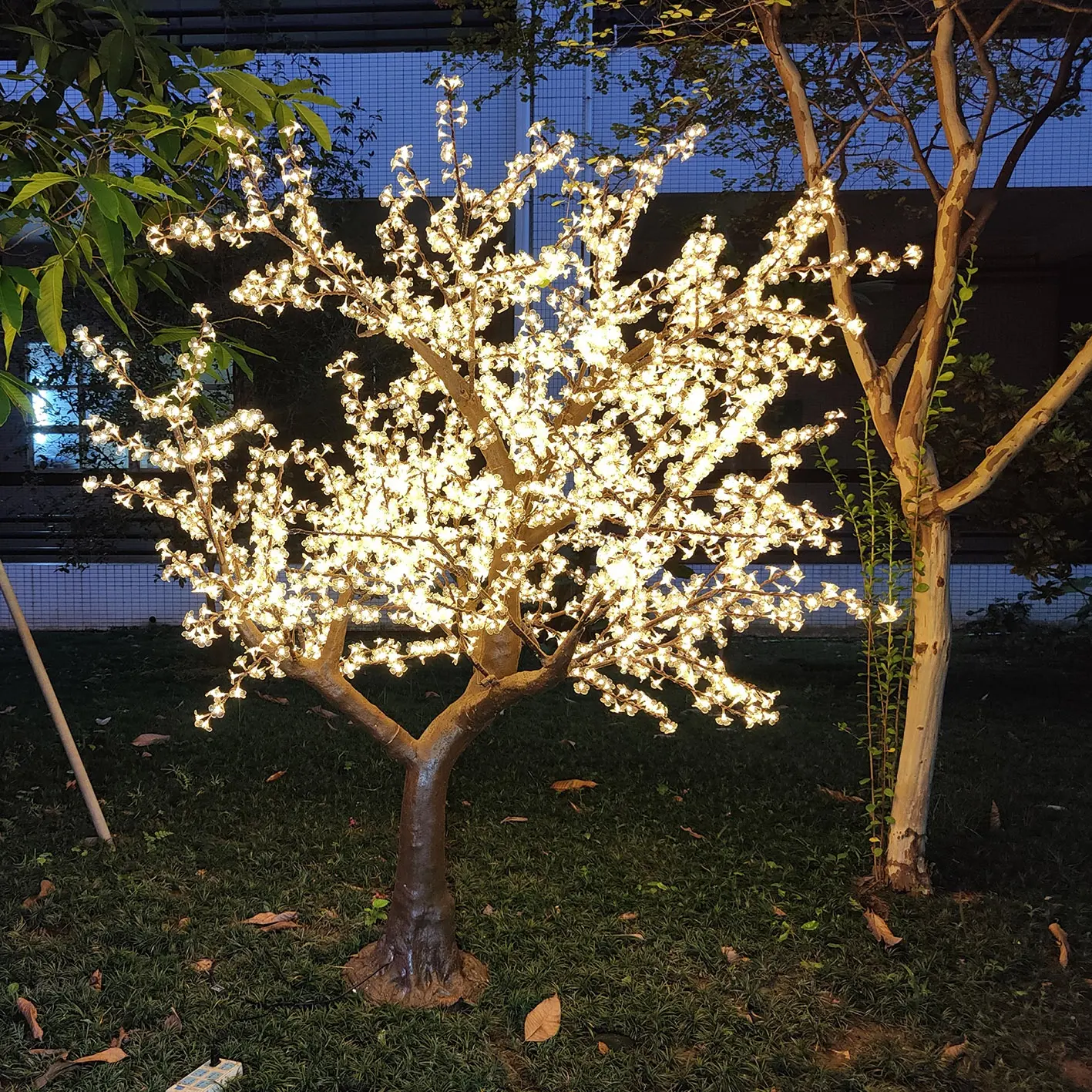 Популярные светодиодные светильники для сада в виде вишневого дерева IP65 для использования на открытом воздухе